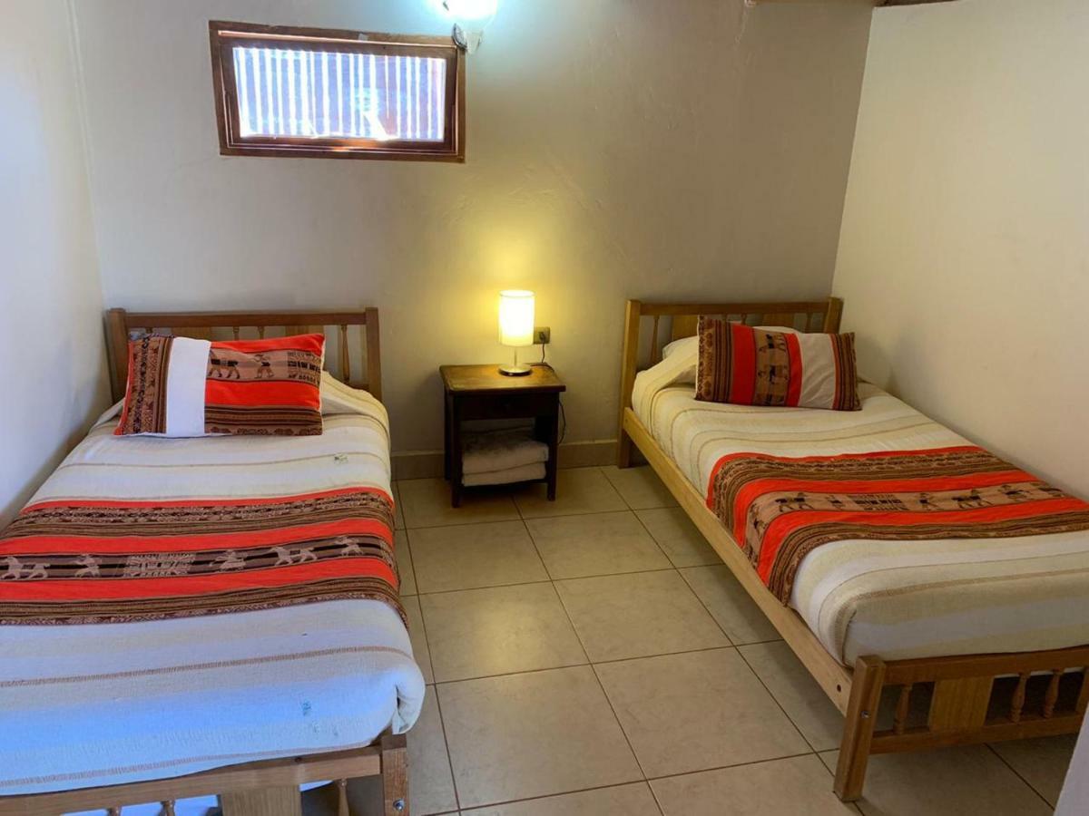 סן פדרו דה אטקאמה Hostal Nuevo Amanecer מראה חיצוני תמונה